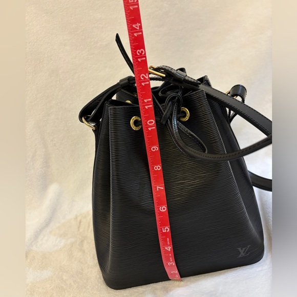 Authentic Louis Vuitton Epi Petit Noe in Black - Picture 5 of 15